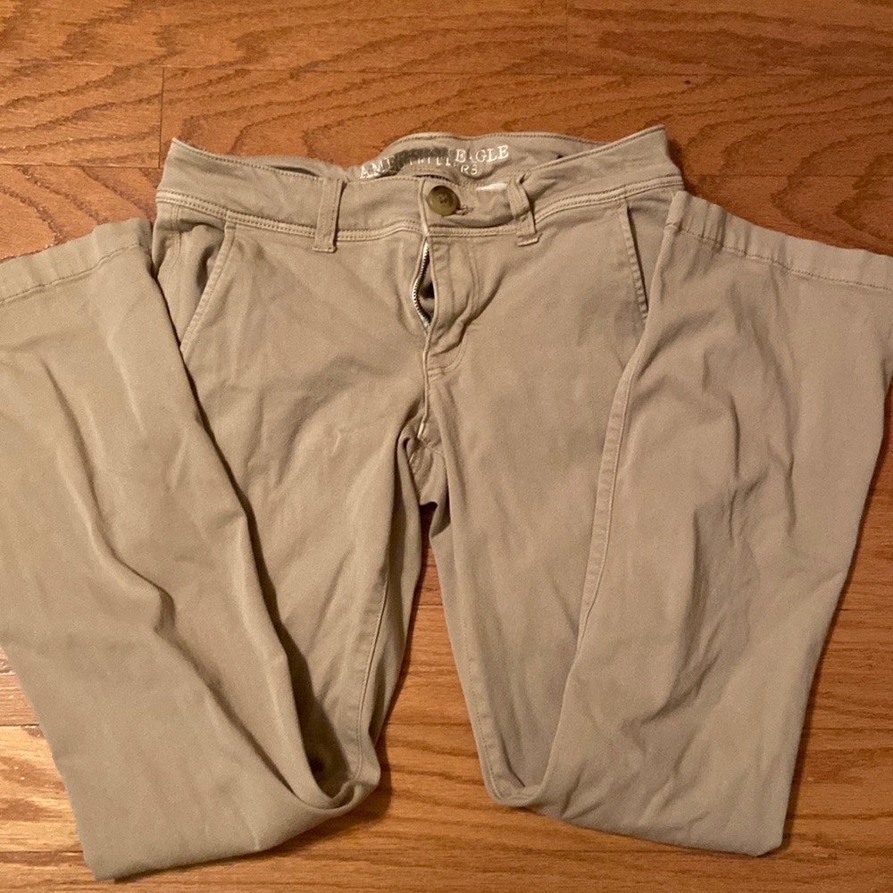 One pair American Eagle kick boot super stretch size 4 short